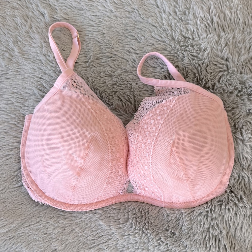 Set of 3 - NWT Victoria’s Secret 32DDD